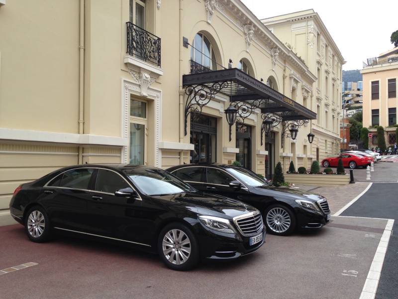 Bespoke private tour service from Marseille, designed for travelers exploring Provence in comfort. This photo illustrates a customized journey to iconic destinations such as Cassis, Aix-en-Provence, or the Luberon. Our English-speaking chauffeurs combine 