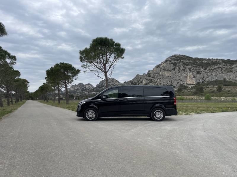 Premium private chauffeur service in Marseille and Provence, featuring our Mercedes E, S, and V-Class vehicles. This photo highlights the comfort, elegance, and cleanliness offered on every journey. Ideal for airport transfers, business travel, or private