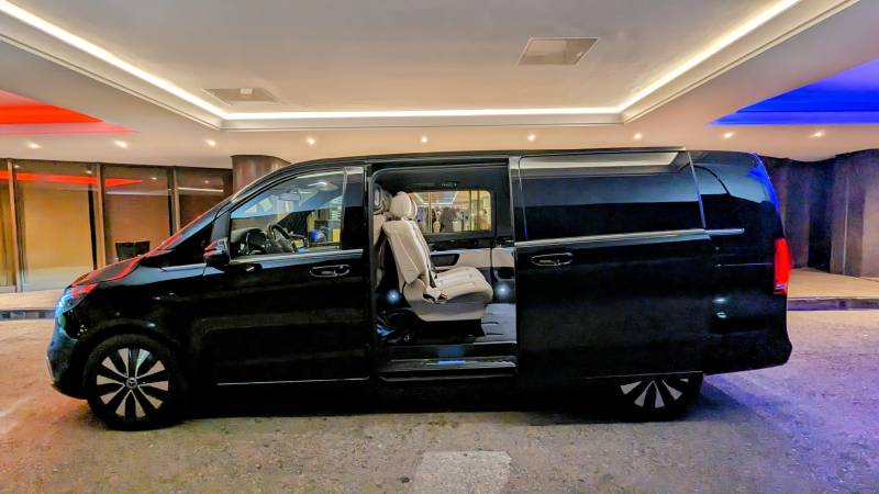Van luxe avec chauffeur Marseille