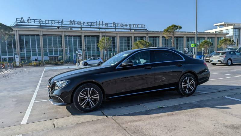 aeroport marseille provence transfert chauffeur prive vers gordes