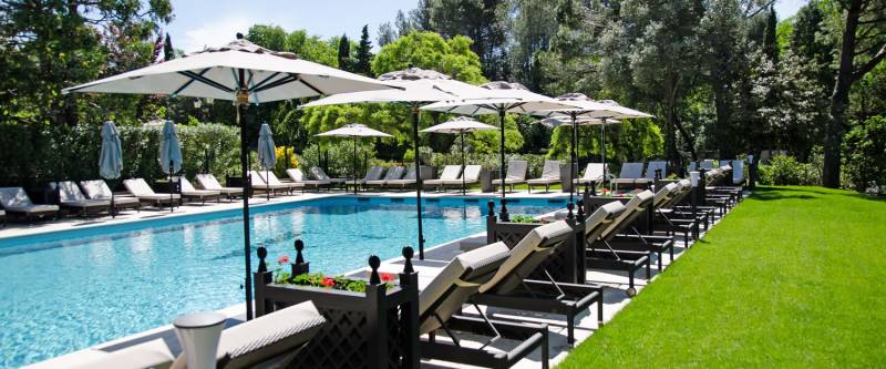 Se rendre jusqu'au Vallon de Valrugues avec un chauffeur privé