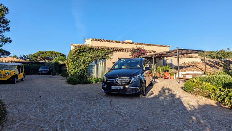 van luxe hôtel St Tropez avec chauffeur prive
