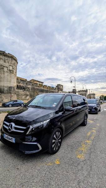 Chauffeur privé de luxe pour visiter Avignon 