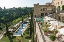 Hôtel de luxe - Gordes - Chauffeur privé de luxe pour vous conduire jusqu'à 